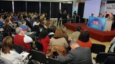 AMPLIA respuesta de los empleados públicos a la convocatoria de UPCN para los cursos de capacitación sobre el nuevo Código Civil.  Prensa UPCN.
