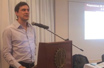 ANLLÓ. 'Siempre el futuro es un mundo distinto