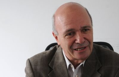 AL FRENTE. El magister arquitecto Ricardo Rocchetti es el rector de la Universidad Católica de Santa Fe (UCSF). Brindó detalles de la nueva sede en el noreste provincial. Luis Cetraro