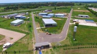La ubicación estratégica no sólo deja atrás problemáticas lógicas de los emplazamientos industriales dentro de las ciudades