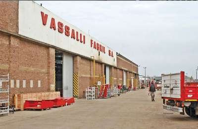 POR VOLUMEN e historia la empresa Vassalli es la que da mayor visibilidad a un problema que ya afecta a una gran cantidad de pymes suplidoras. Archivo