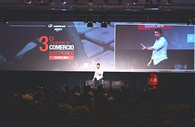 La convocatoria reunió a más de 1.100 personas que asistieron a las charlas desarrolladas en el marco del encuentro. La empresa Andreani y la Asociación de Profesionales en Marketing (APMKT) estuvieron a cargo del evento. Gentileza Mela Castagna