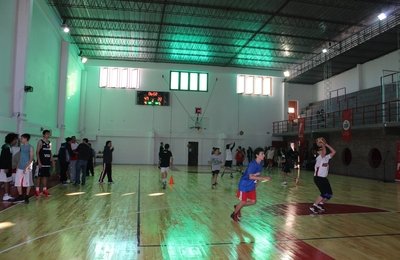 La vida social de los clubes de barrio se ve jaqueada por los incrementos de las tarifas de los servicios. Aquí