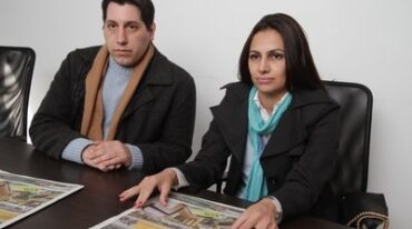 Conducción. La Dra. Pamela Menotti -secretaria general de la Asociación de Médicos de la Actividad Privada de la Provincia Santa Fe (AMAP)- y el Dr. Ricardo Pérez -tesorero- visitaron la Redacción de Mirador Provincial. 'Queremos que los profesionales sepan cuáles son sus derechos'