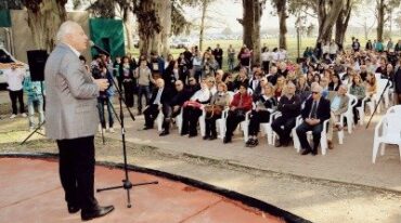 El gobernador habló en la escuela agrotécnica 299 en Sa Pereira. Sec. de Com. Social.