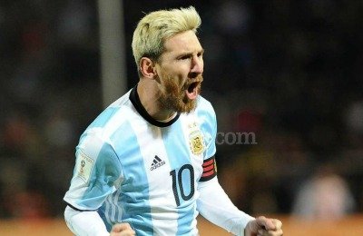 Lionel Messi ratificó su continuidad con el gol de la victoria ante los celestes. Télam.
