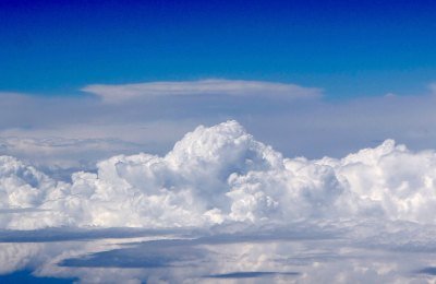 Las nubes se combinarán con el sol en los cielos santafesinos este finde. Archivo.