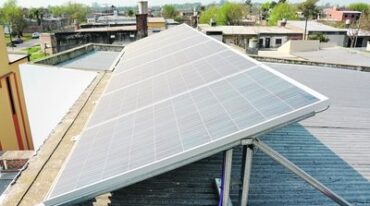 Consumo y aporte. Cada Prosumidor se abastece de la energía solar y genera