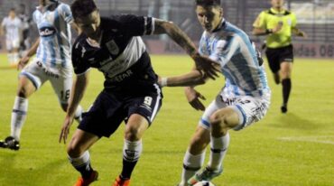 Atlético ganó por la mínima y se ubica penúltimo en la tabla de promedios. Télam.