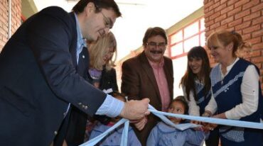 Sarasola y Balagué inauguraron esta mejora para el jardín de infantes Nueva Roma. Gentileza: Municipalidad de Casilda.