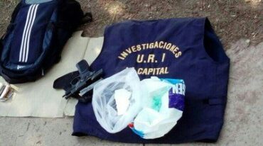 Primavera. El 21 de septiembre la Policía Federal detuvo en Santa Fe a un suboficial de La Capital 'transando' 300 gramos de cocaína con una pareja de narcos. Mirador Provincial