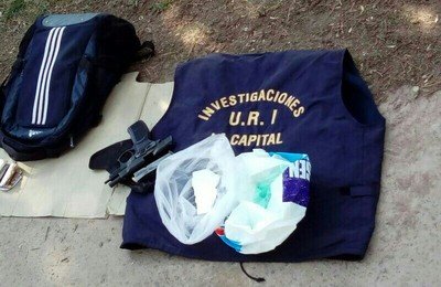 Primavera. El 21 de septiembre la Policía Federal detuvo en Santa Fe a un suboficial de La Capital 'transando' 300 gramos de cocaína con una pareja de narcos. Mirador Provincial