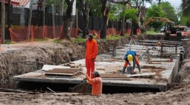 Obra clave. El desagüe Llerena es fundamental para dar efectiva respuesta a los excedentes pluviales de una vasta zona en el norte de la ciudad. Luis Cetraro