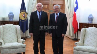El gobernador de nuestra provincia fue recibido por Mario Fernández Baeza. Sec. de Com. Social.