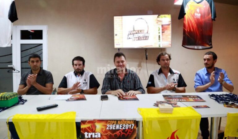 Más de 300 atletas de todo el país nadarán 750 metros