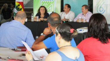 La reunión en Alvear se realizó en el Polideportivo Comunal Centenario. Gentileza: prensa ECOM.