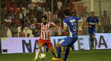 Uno de los más atractivos de la fecha será el juego entre Unión y Racing en el estadio 15 de Abril de la capital provincial. Archivo/Pablo Aguirre
