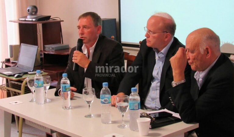 Contigiani se interesó por la situación del sector industrial en la localidad del oeste provincial. Gentileza: Municipalidad de Las Parejas.