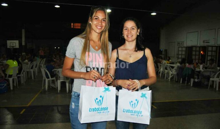 Las chicas no olvidaron sus orígenes y disfrutaron con alegría del agasajo que le brindaron en Trebolense. Gentileza.
