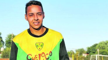 Marcos Rojo derribó todas las barreras y ahora apuesta a jugar en Primera División.