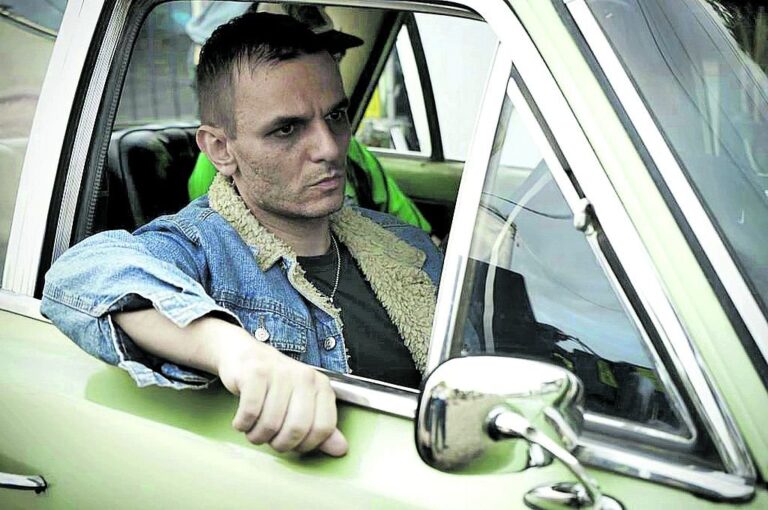 La película es oscura