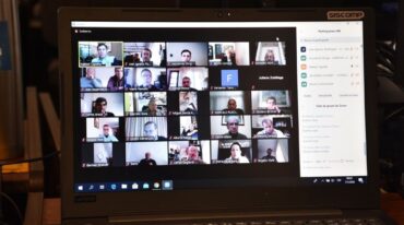 Concurrido. Fue el primer desayuno virtual organizado por la Asociación Dirigentes de Empresa. Gentileza.