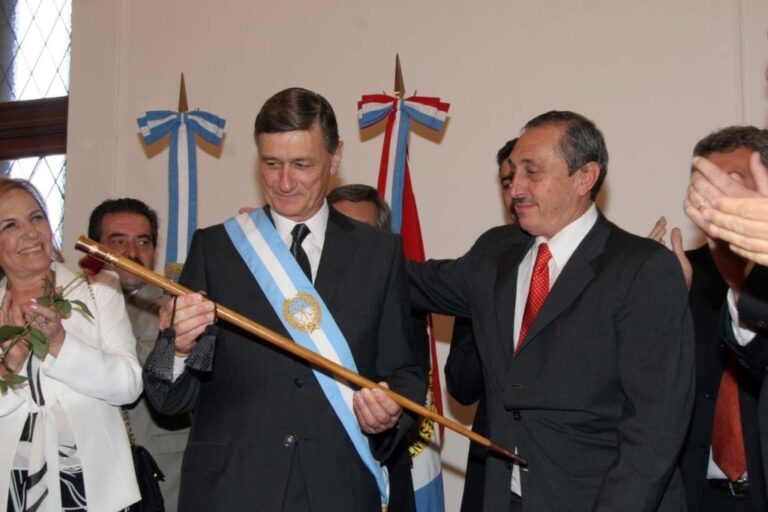 Binner asumió como gobernador de la provincia en diciembre de 2007. A}