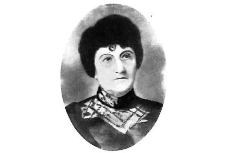 Sra. Juana M. de Basaldúa