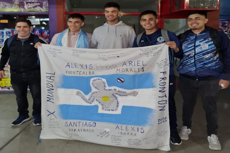 Selección Nacional de Pelota a Mano rumbo a España.