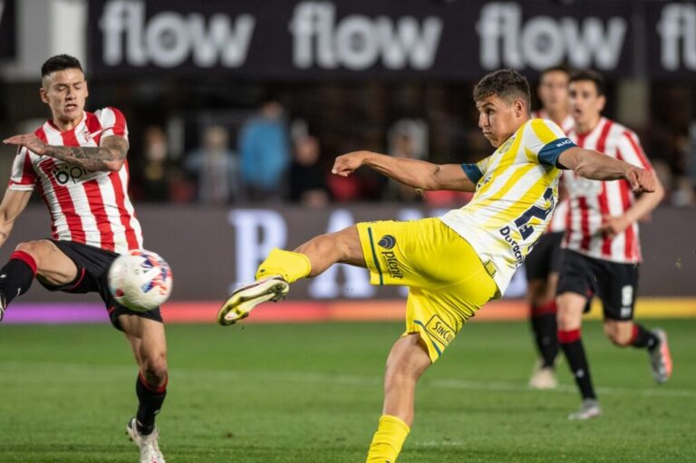 Sigue entre los once. Infantino vuelve a estar de la partida en Central. Gentileza