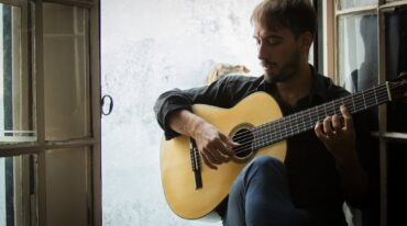"Desde siempre pensé la música por fuera del instrumento. Como músico