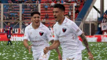 El cotillón del campeón. El grito de guerra con gol de Paolo Duval Goltz en el Nuevo Gasómetro. "Es el quinto gol que le hago a San Lorenzo