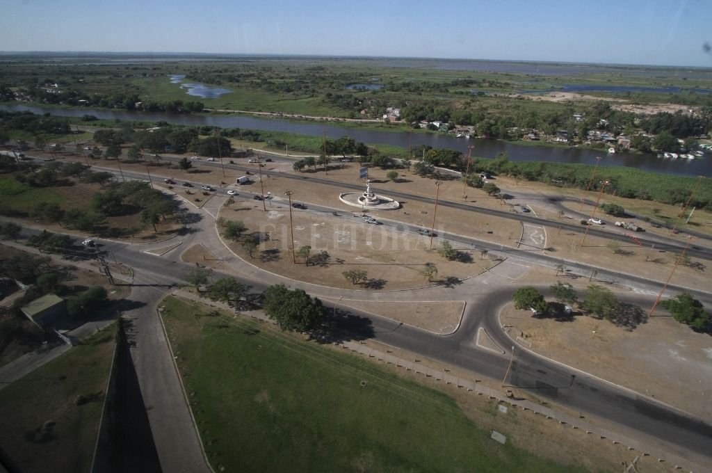 La mejora en el ingreso a la ciudad por la ruta 168 es una de las obras anunciadas. Mauricio Garín