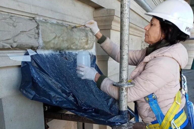 "Rosario tiene una riqueza arquitectónica inusual por lo diversa y por la calidad. Refleja de dónde venimos