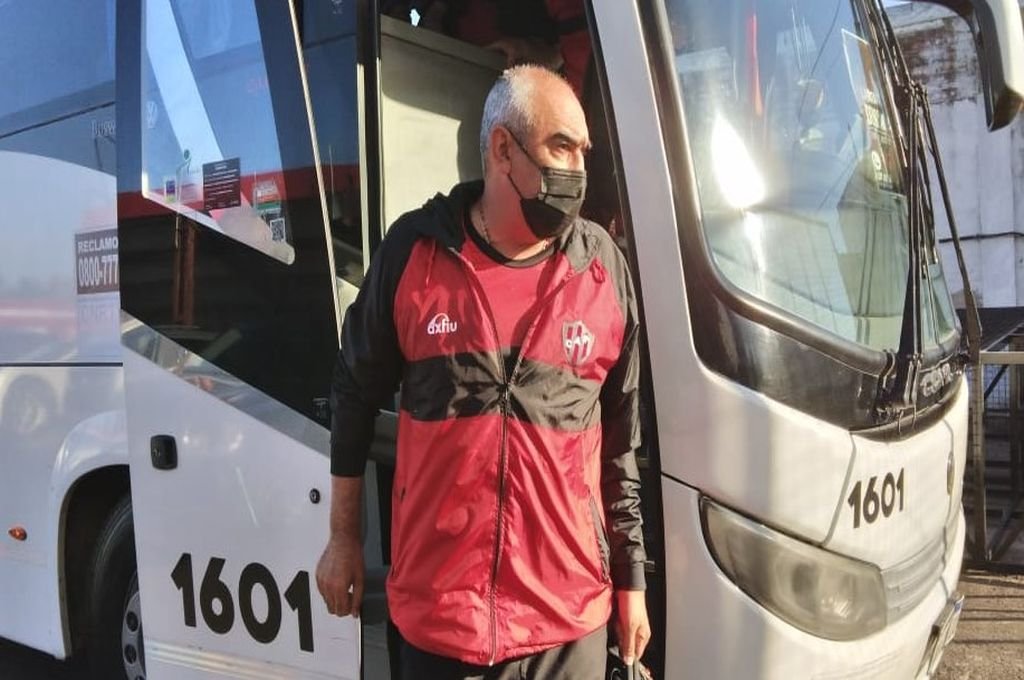 Delfino no se baja y viaja a Tucumán.  Gabriel Obelar