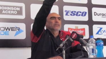 Iván Delfino pidió disculpas por la situación ante Beccacece y palpitó el cruce con Atlético Tucumán Gabriel Obelar
