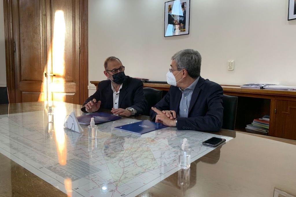 Los ministros Marcos Corach y Walter Agosto. Gobierno de la provincia de Santa Fe.