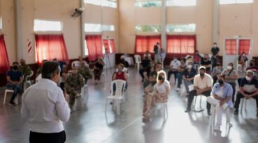 La reunión informativa con los vecinos fue realizada en la Escuela N° 185 Álvarez Condarco.
