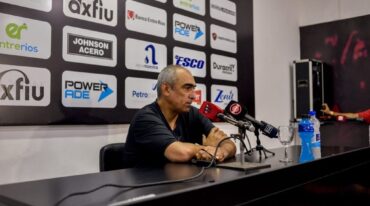 Iván Delfino y el desahogo personal y colectivo ante Colón.  Prensa Patronato