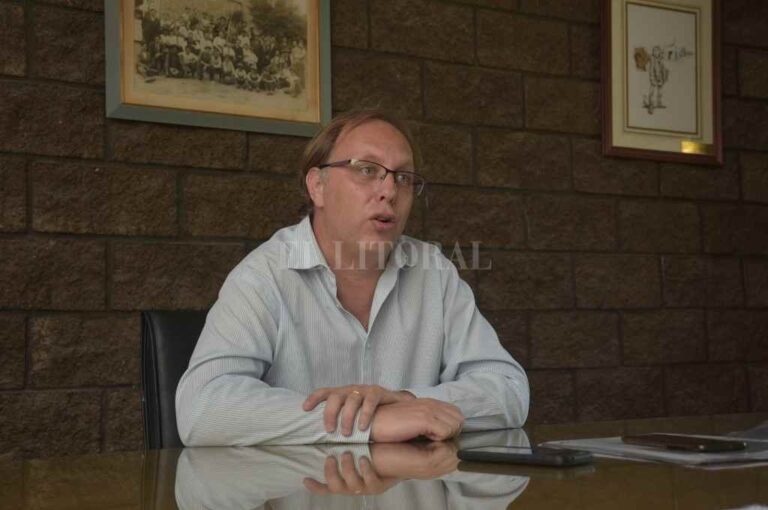 Ocupó lugares importantes primero en administraciones municipales rosarinas y luego en el área de Economía