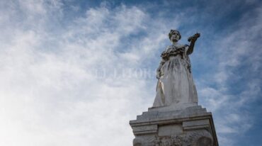 Sobre la barranca