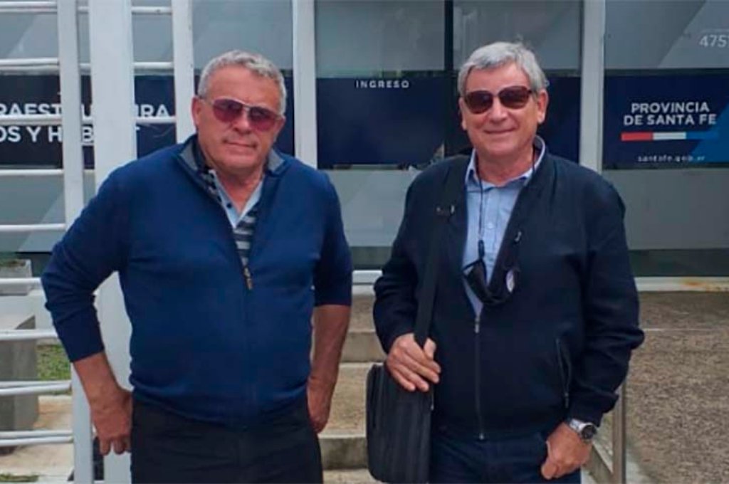 Omar Arce viajó a Santa Fe con el ingeniero Roberto Porta. Gentileza.