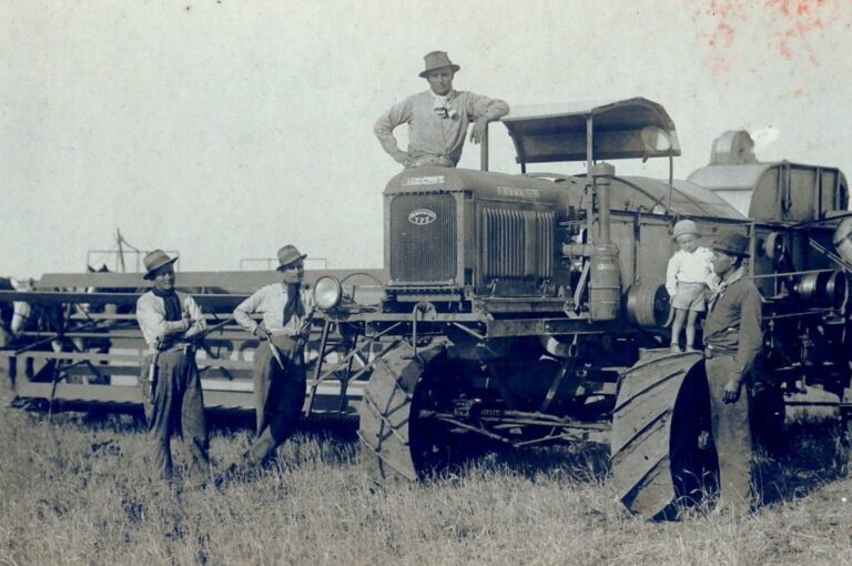 Las cosechadoras fueron los primeros vehículos autopropulsados fabricados en Argentina. Gentileza.