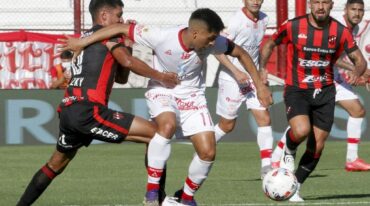 Huracán se impuso al Rojinegro con una actuación chata.  Foto Baires