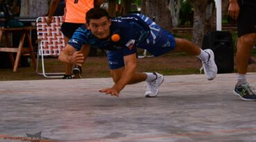 Gran jugada de Esteban Peirano