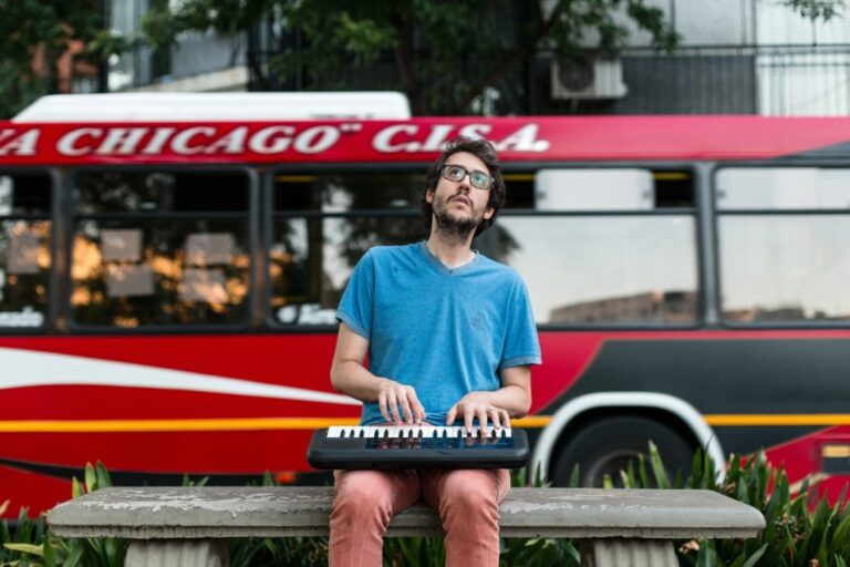 "Tengo contacto con la música desde mi infancia"