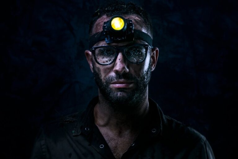  "Túneles surge a partir de la idea de atravesar una canción a oscuras