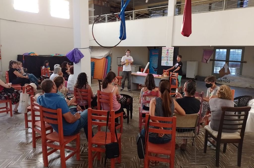 El taller se desarrolló en el Anexo de Asociación Civil Yanina donde docentes