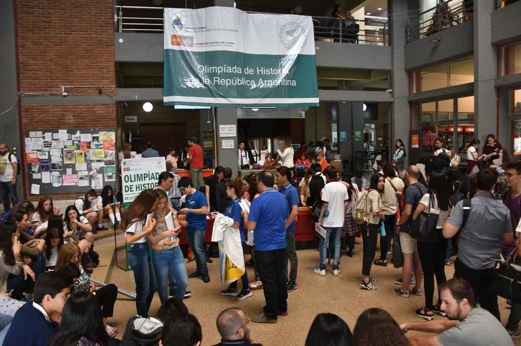 Un formato diferente. De 2019 es la imagen de los participantes en el famoso "Octógono"