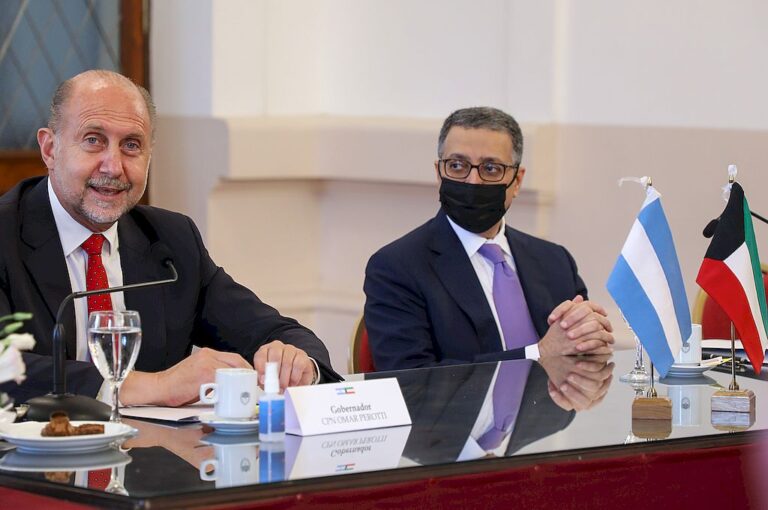 El gobernador Perotti